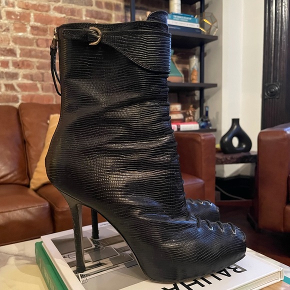 Sergio Rossi RUNWAY leather stiletto booties - Picture 4 of 10
